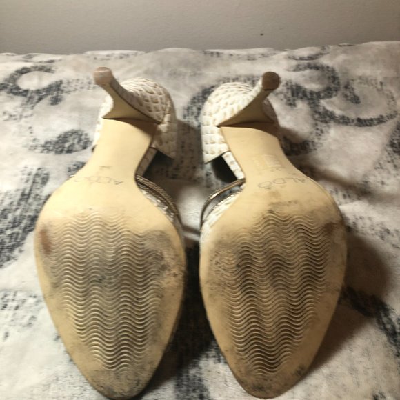 🇨🇦🍁Aldo Heels Size 37🇨🇦🍁 - Picture 4 of 6